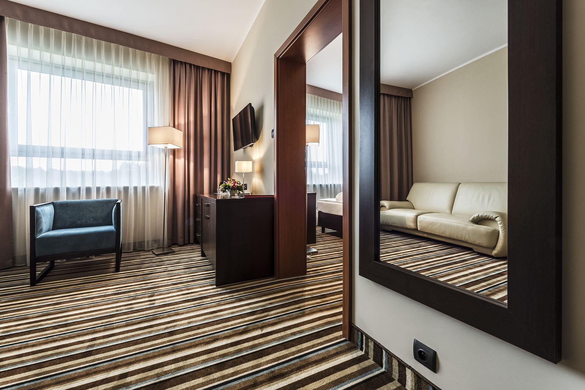 Hotel Victor Pruszkow Desilva 外观 照片