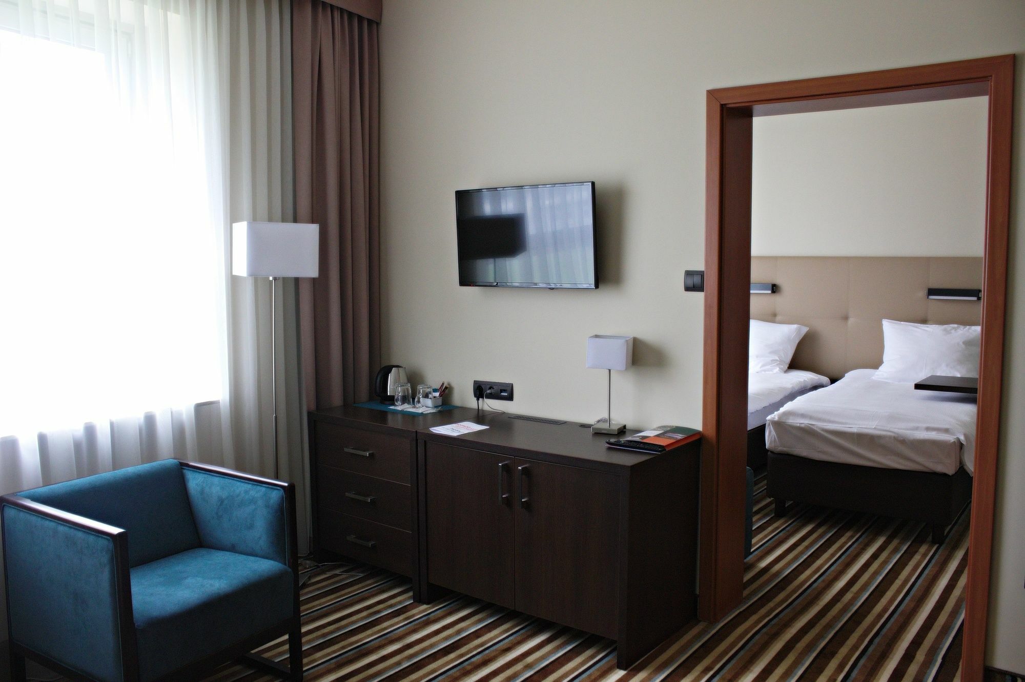 Hotel Victor Pruszkow Desilva 外观 照片